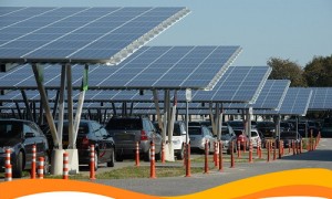 Навесы из солнечных батарей будут устанавливать над автостоянками на северных землях ФРГ