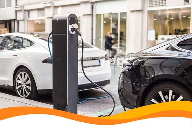 Электромобили Tesla оснащаются двусторонними зарядками