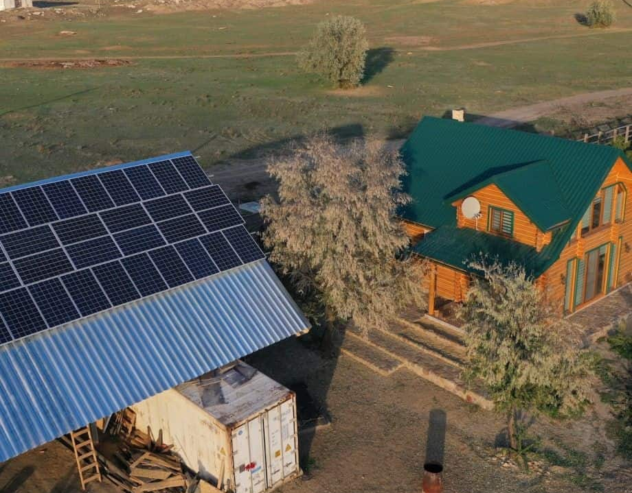 Як під’єднати сонячні панелі до мережі?