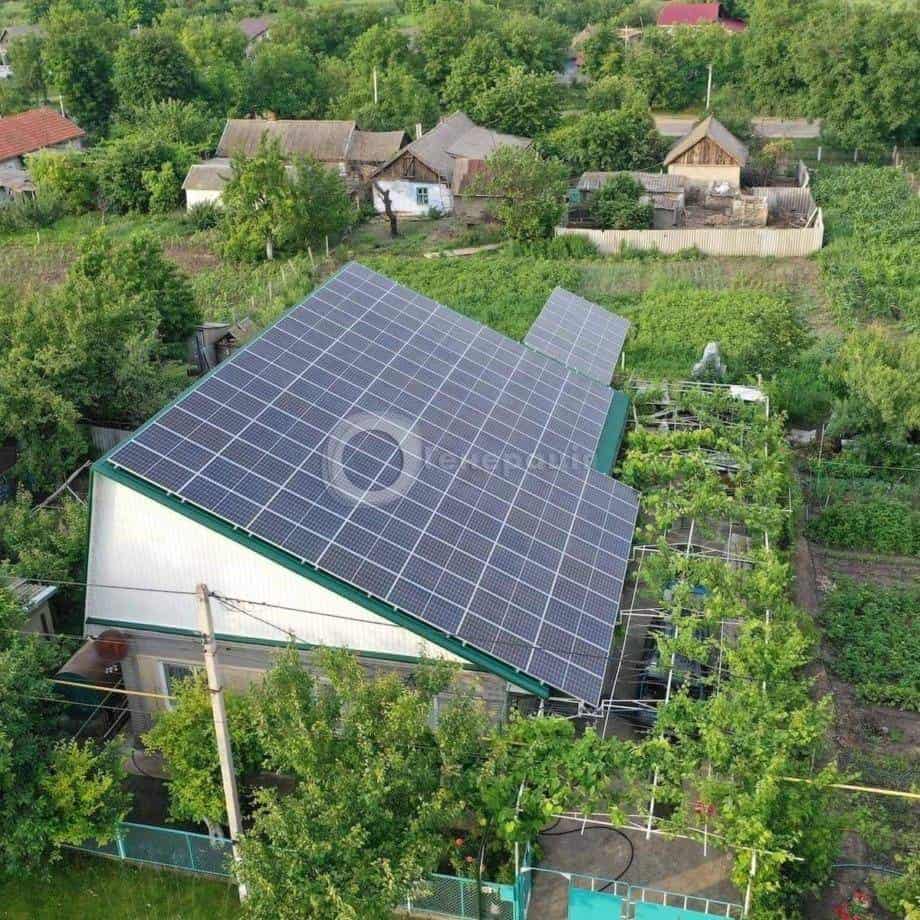 Установка солнечной электростанции 30 кВт в Украине